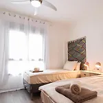 View Luxury Apartment: Beachfront Golf Retreat Apartment *