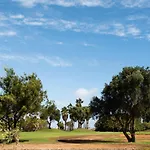View Luxury Apartment: Beachfront Golf Retreat Apartment Caleta De Fuste